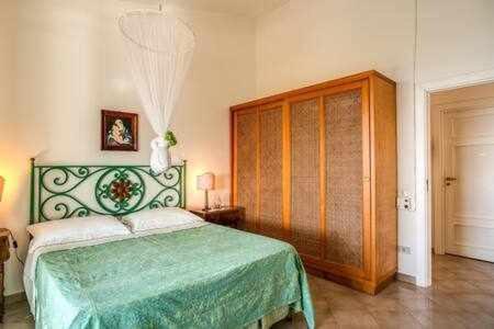 Gocce Villas - Sunshine Villa Масса-Лубренсе Экстерьер фото
